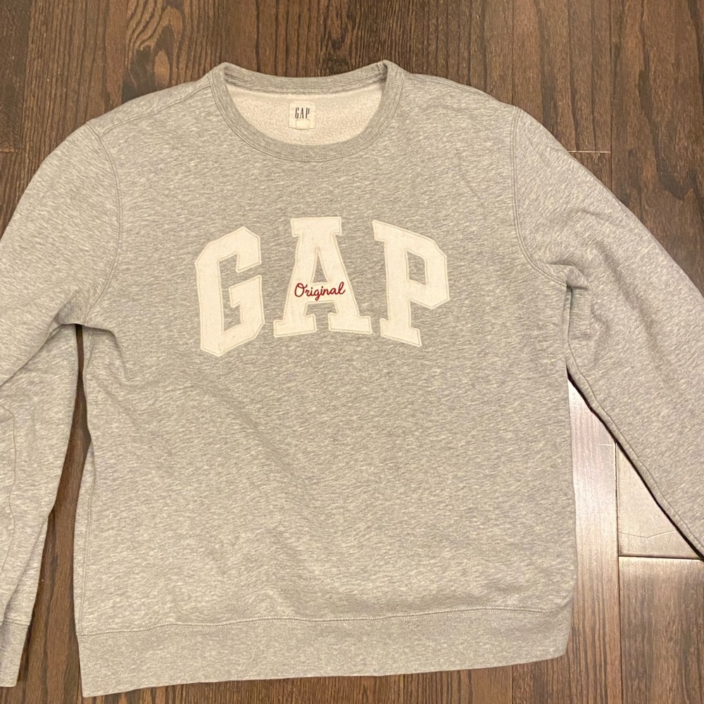 GAP unisex grey crew neck